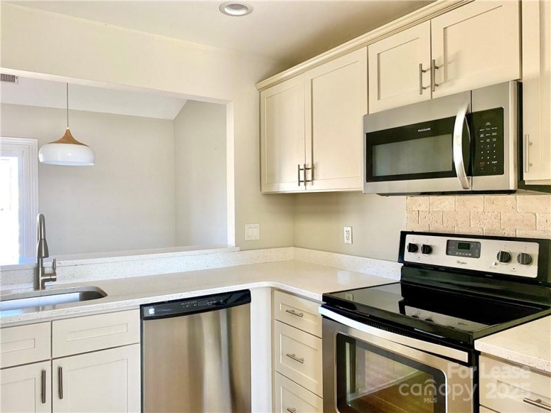 Property image 5 at 9213 Kings Canyon Drive, Charlotte, NC 28210