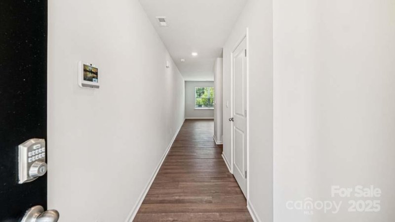 Property image 3 of 5908 Faron Way in Mallard Creek Towns, Charlotte, NC 28262