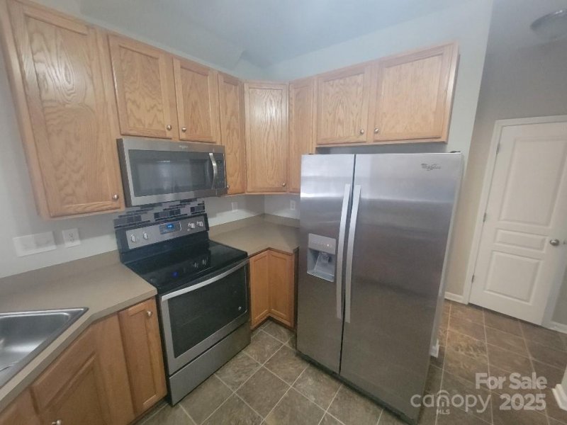 Property image 5 at 1715 Crabapple Tree Lane, Charlotte, NC 28214