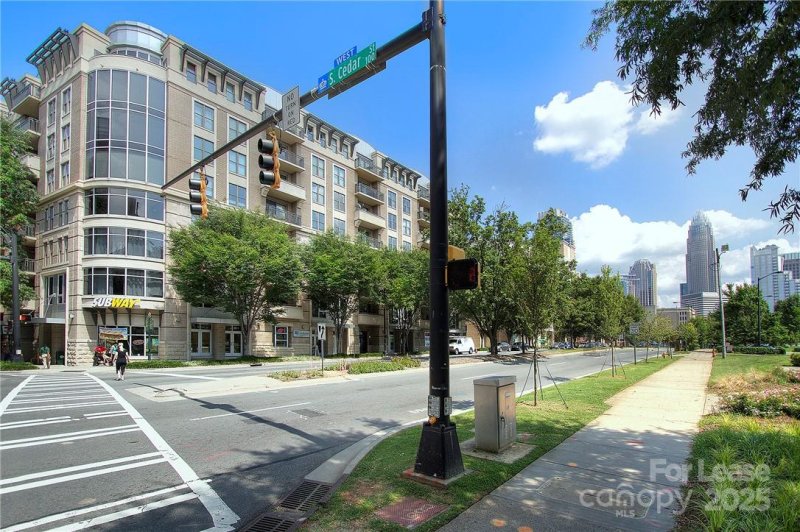 Property image 2 at 718 W Trade Street, Charlotte, NC 28202