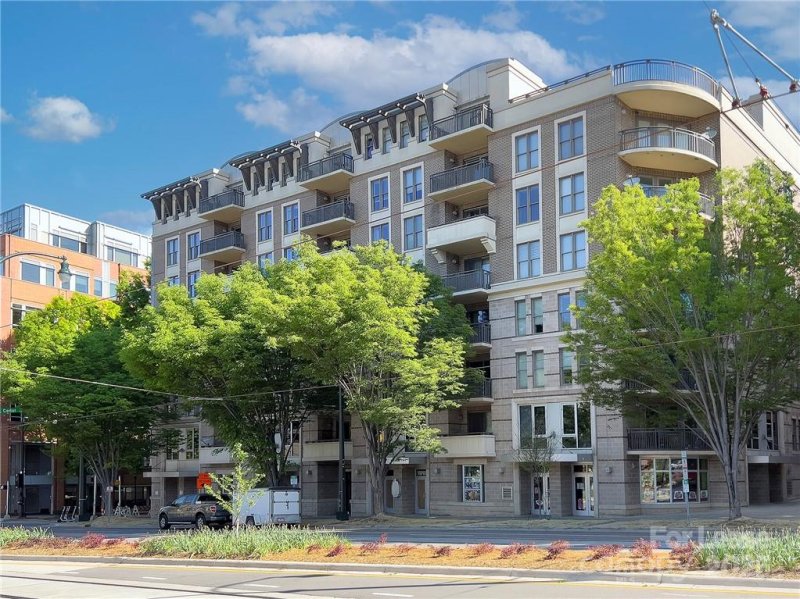 Property image 3 at 718 W Trade Street, Charlotte, NC 28202