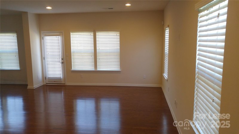 Property image 5 at 2504 Alyssa Lane, Charlotte, NC 28208