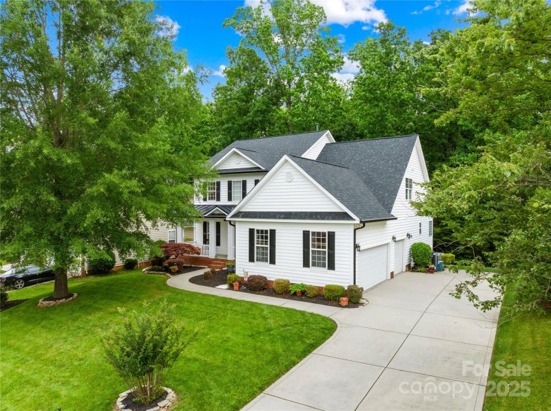 Property image 3 at 136 Pink Orchard Drive, Mooresville, NC 28115