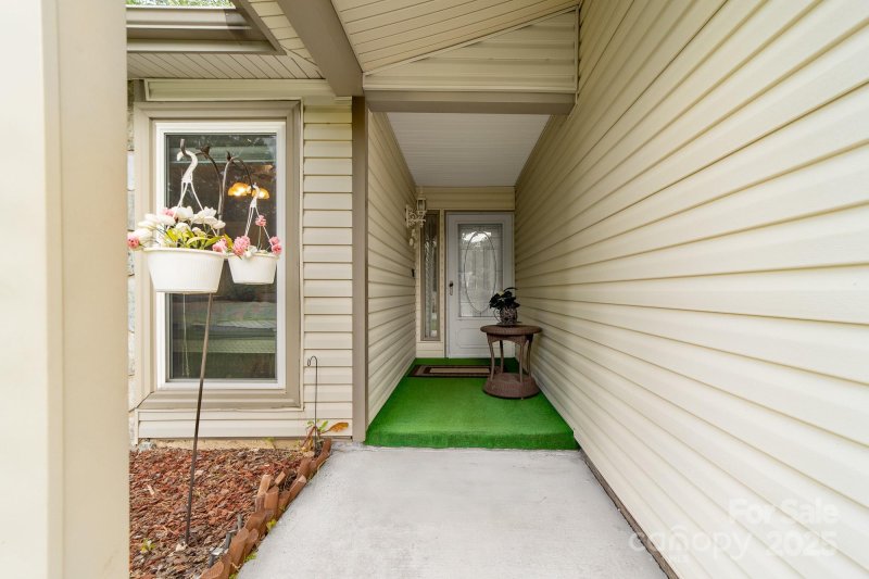 Property image 3 at 10951 Fox Mill Lane, Charlotte, NC 28277