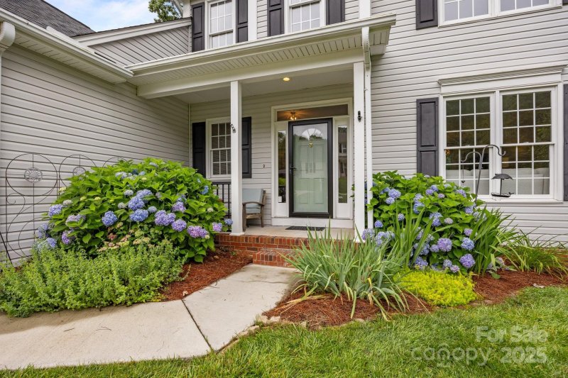 Property image 3 at 201 Windsor Forest Circle, Fletcher, NC 28732