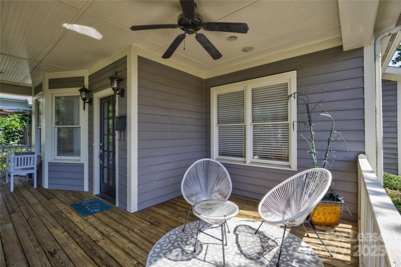 Property image 4 at 909 Woodruff Place, Charlotte, NC 28208