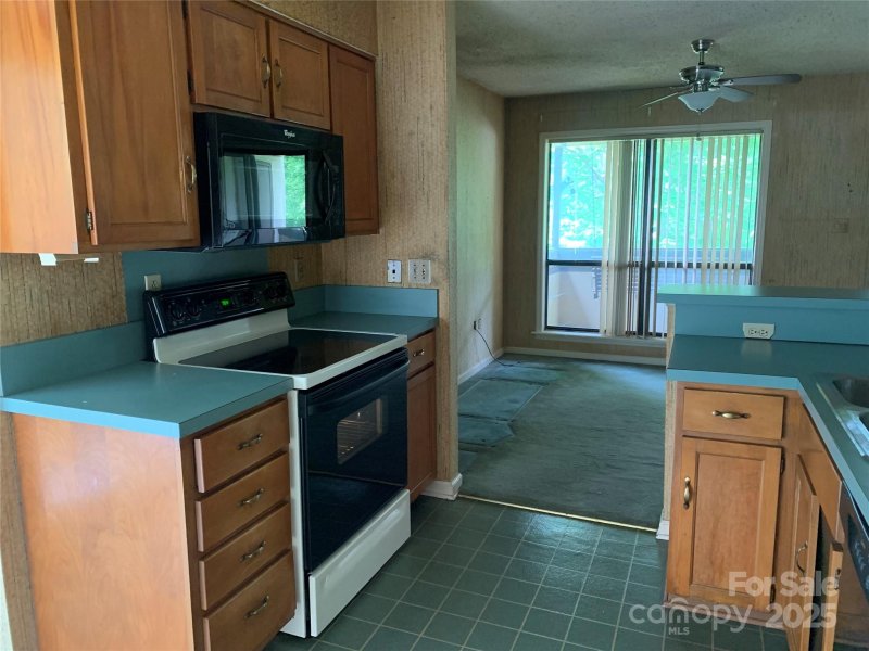 Property image 2 at 5727 Dockside Drive, Charlotte, NC 28227