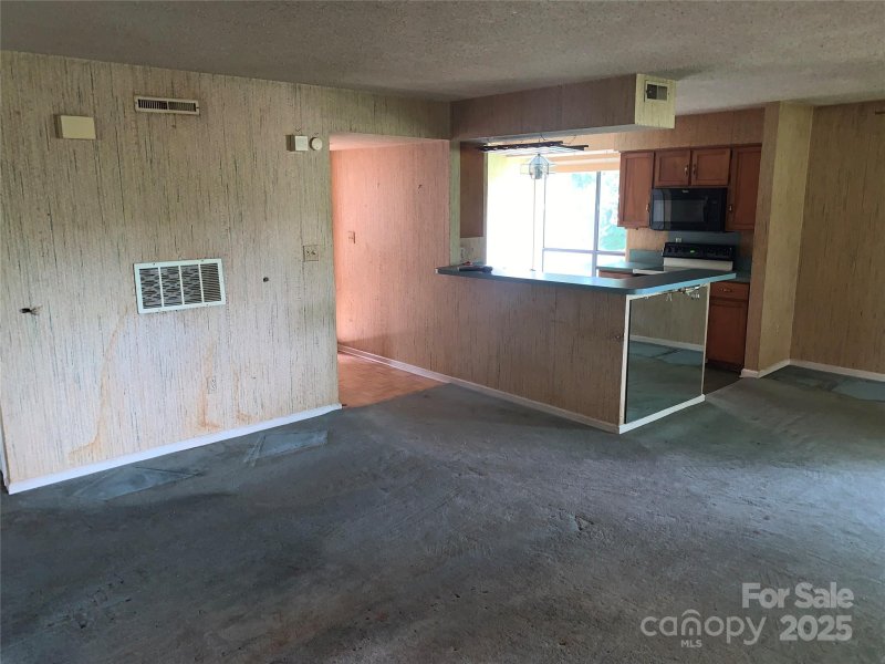 Property image 4 at 5727 Dockside Drive, Charlotte, NC 28227