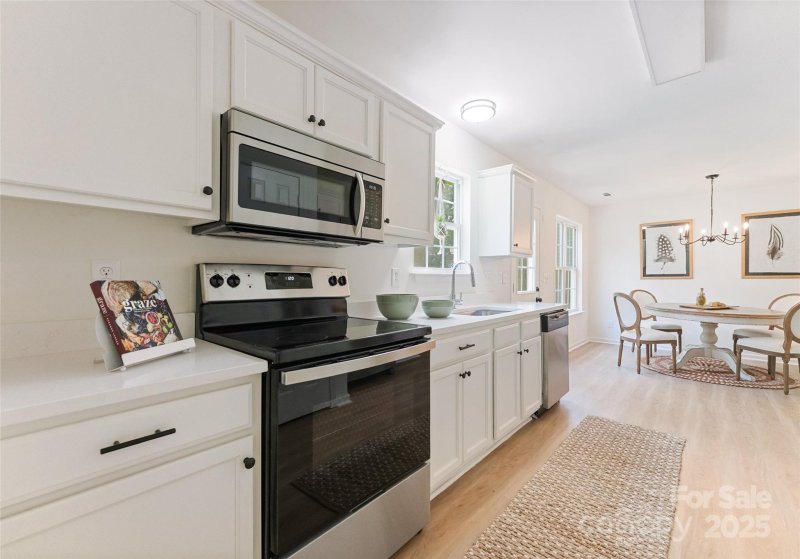 Property image 5 at 5229 Tarrywood Lane, Charlotte, NC 28205