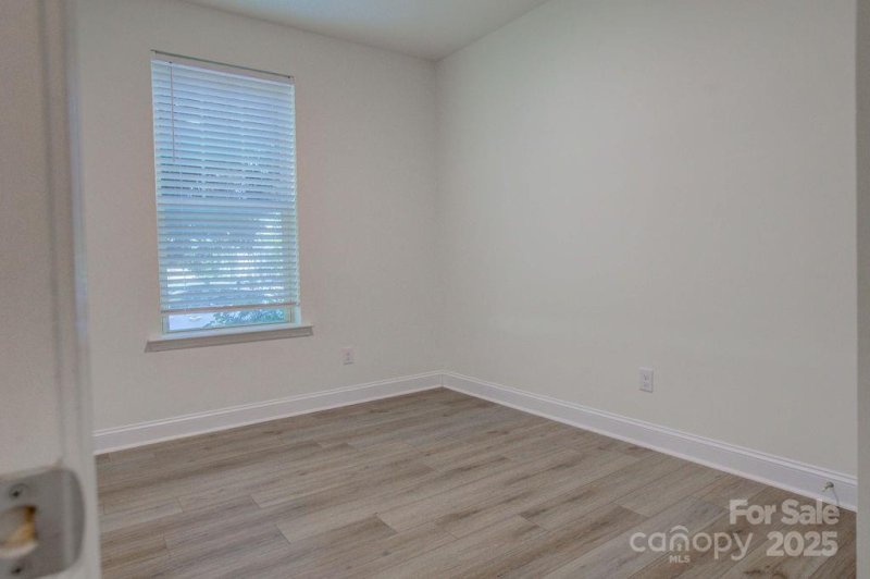 Property image 3 of 112 Judson Avenue in The Towns at Greenway, Charlotte, NC 28208