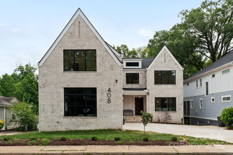 Property image 2 at 408 Ideal Way, Charlotte, NC 28203