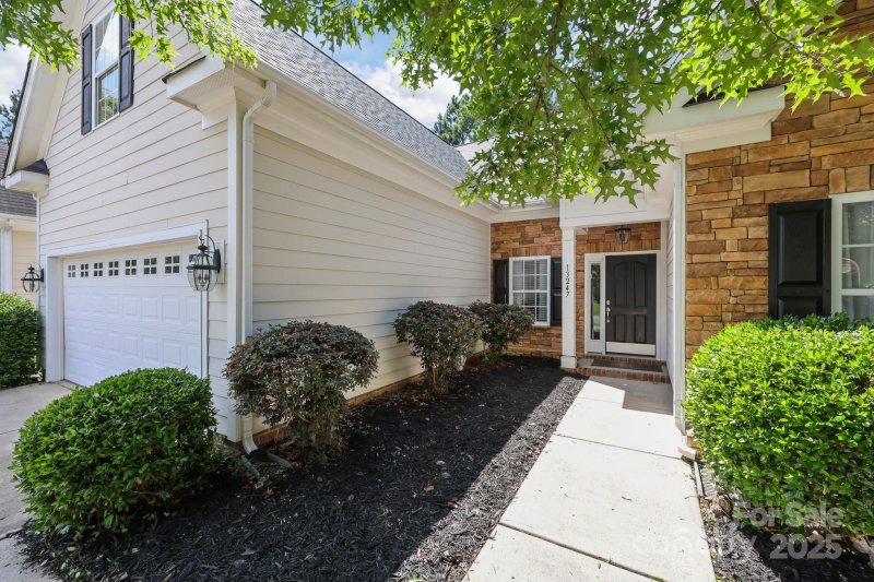 Property image 2 at 13247 Eastfield Village Lane, Charlotte, NC 28269