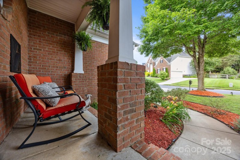 Property image 5 at 10919 Valley Spring Drive, Charlotte, NC 28277