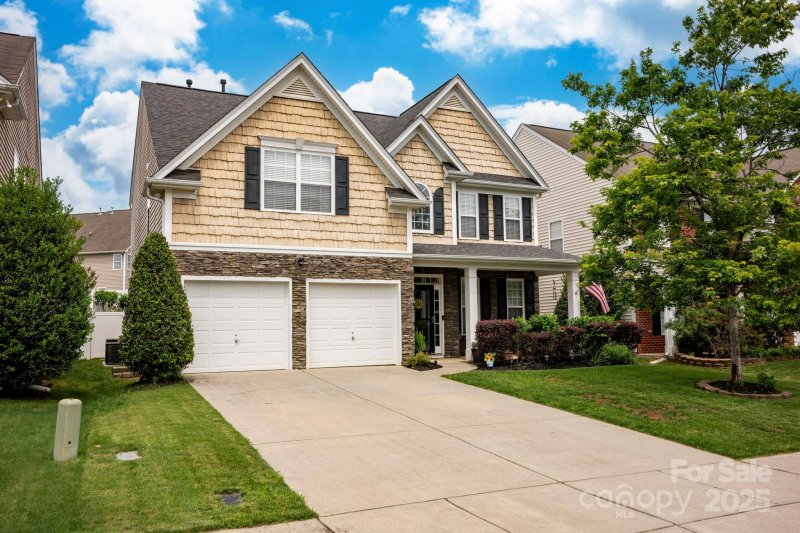 3351 Streamside Drive