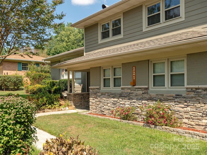 Property image 4 at 221 Balsam Road, Hendersonville, NC 28792