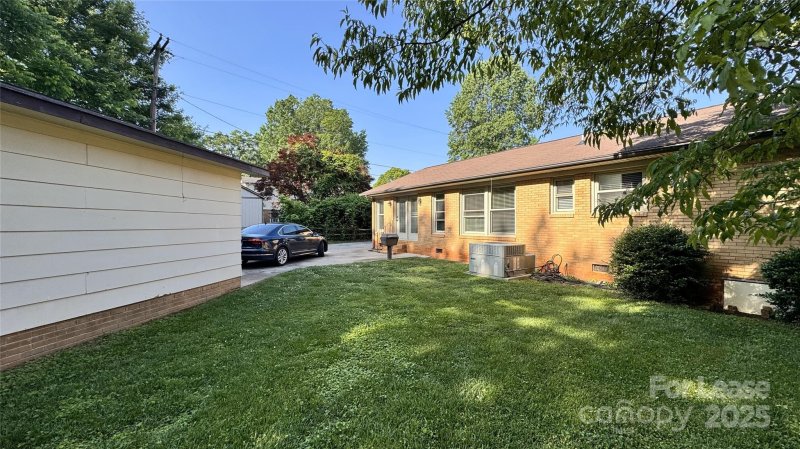 Property image 3 at 3813 Woodgreen Terrace, Charlotte, NC 28205