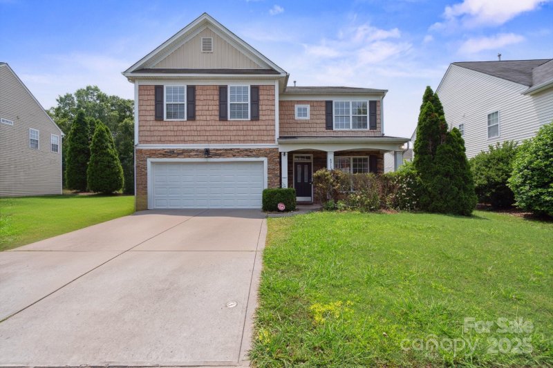 Caldwell Commons, Charlotte Community