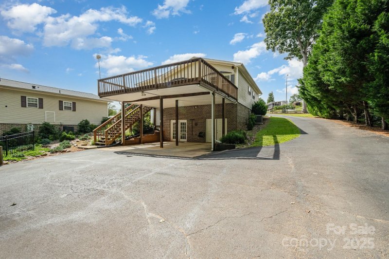 Property image 5 of 111 Trails End Lane in Badin Shores Resort, New London, NC 28127