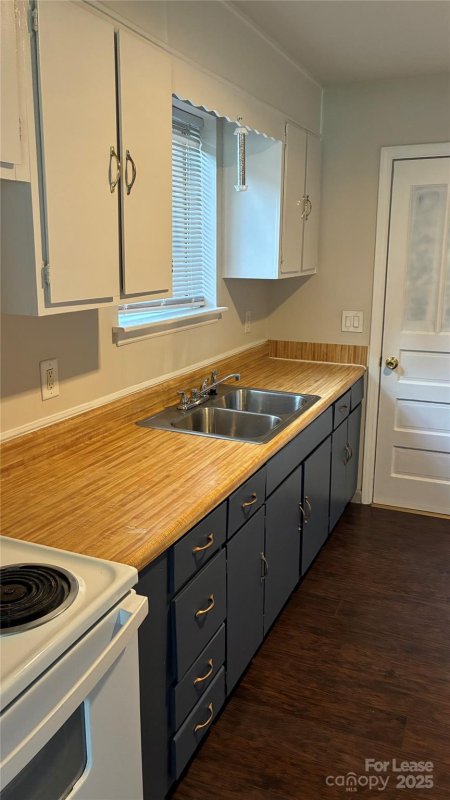 Property image 4 at 1836 Finchley Drive, Charlotte, NC 28215