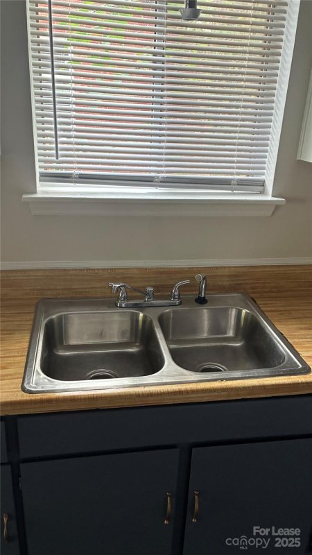 Property image 5 at 1836 Finchley Drive, Charlotte, NC 28215