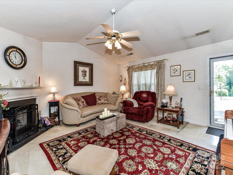 Property image 3 at 9337 Four Mile Creek Road, Charlotte, NC 28277