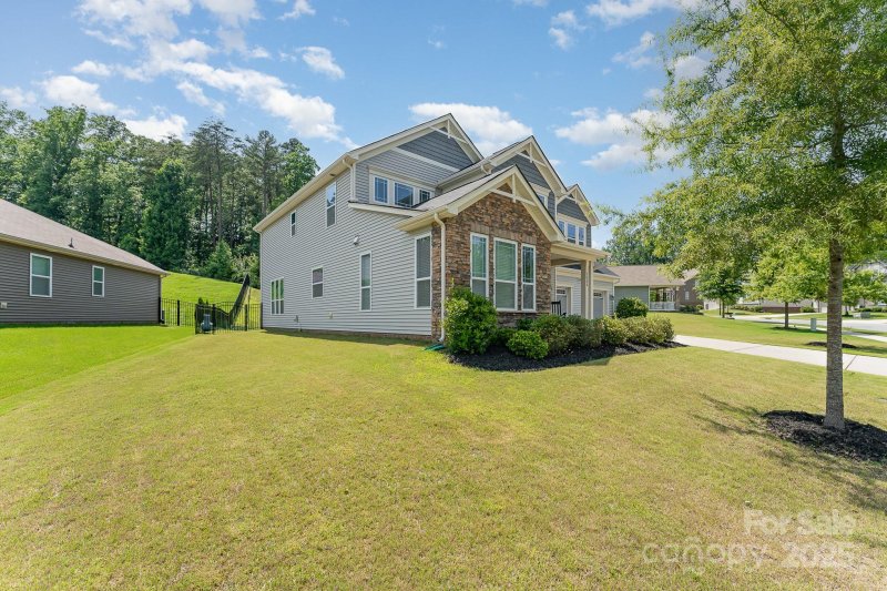 Property image 2 of 2606 Cheverny Place in Castlebrooke, Concord, NC 28027