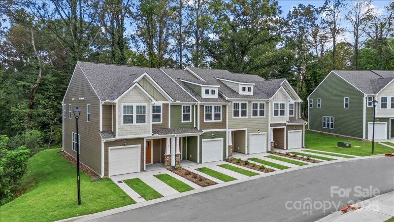 Property image 3 of 17 Moon Haven Way in Clayton Crossing, Arden, NC 28704