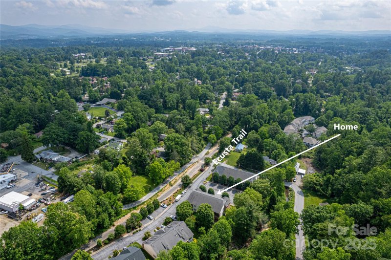 Property image 4 at 234 Wash Creek Drive, Hendersonville, NC 28739