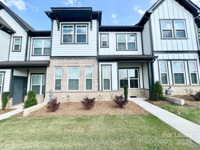 5811 Clear Creek Lane