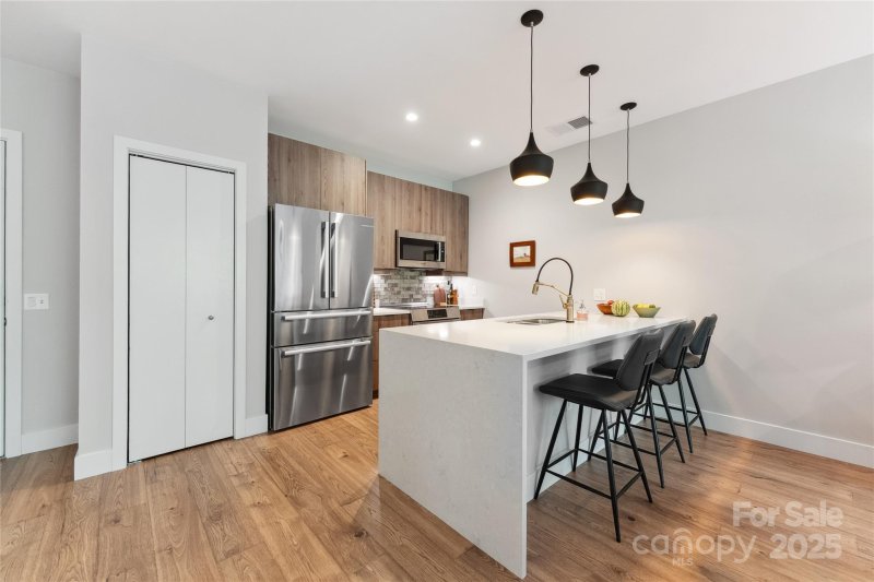 Property image 5 at 68 Craven Street, Asheville, NC 28806