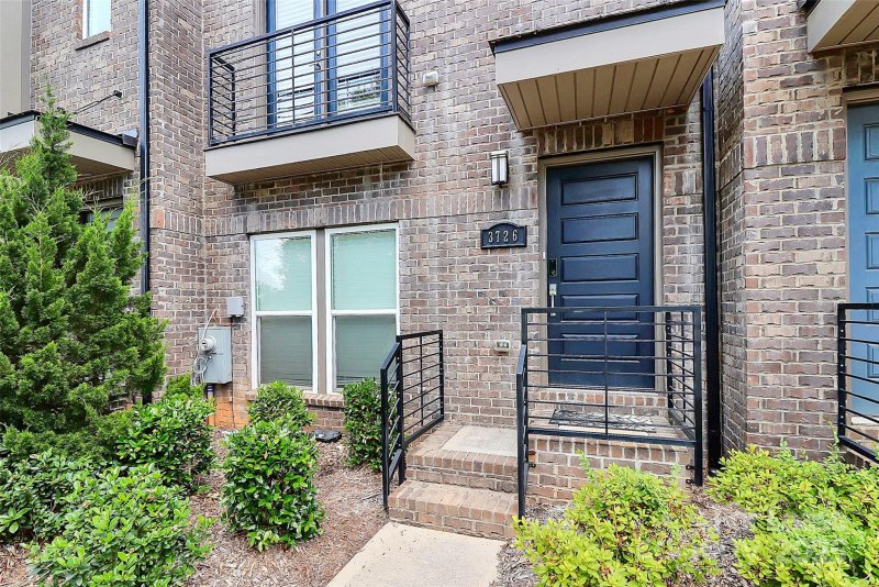 Property image 2 at 3726 Sky Haven Drive, Charlotte, NC 28209