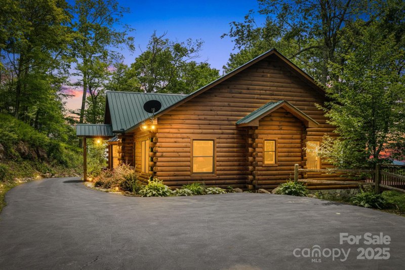 Property image 5 at 587 Grouse Thicket Road, Mars Hill, NC 28754