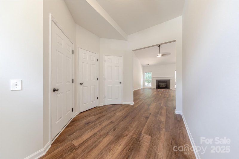 Property image 3 at 901 Clearbrook Road, Matthews, NC 28105