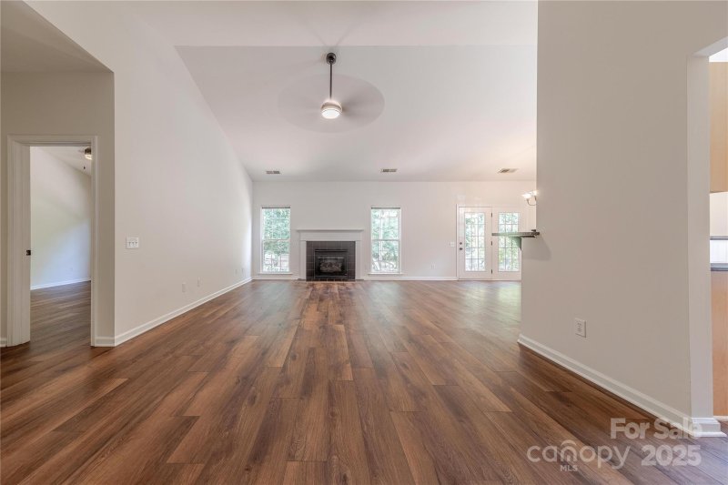 Property image 4 at 901 Clearbrook Road, Matthews, NC 28105