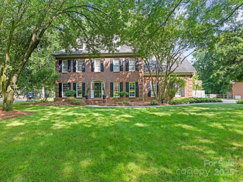 9622 Penshurst Trace