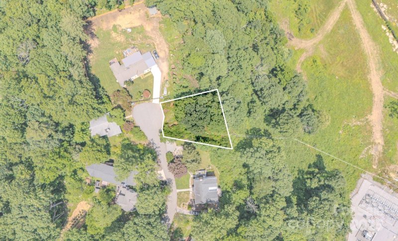 Property image 2 of 99999 Westchester Drive in Kenilworth, Asheville, NC 28803