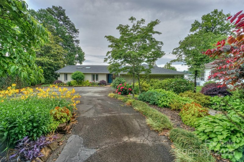 Property image 5 of 7945 Placid Court in Westport, Denver, NC 28037