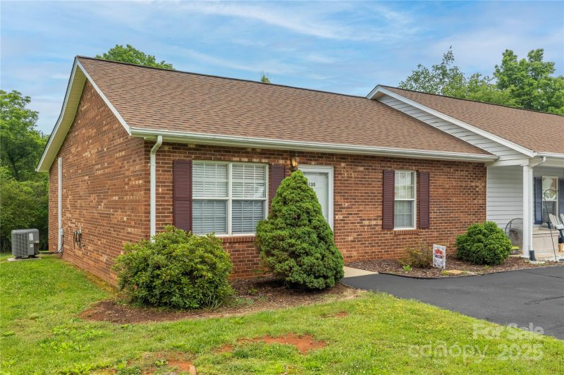 Property image 2 at 130 24th Street, Hickory, NC 28601