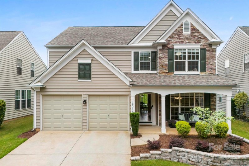 18522 Victoria Bay Drive