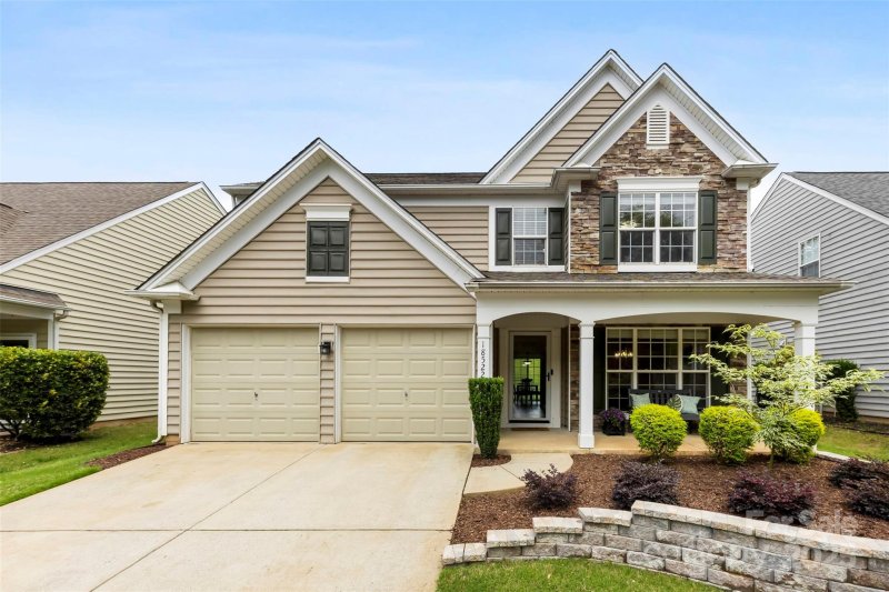 Property image 4 at 18522 Victoria Bay Drive, Cornelius, NC 28031