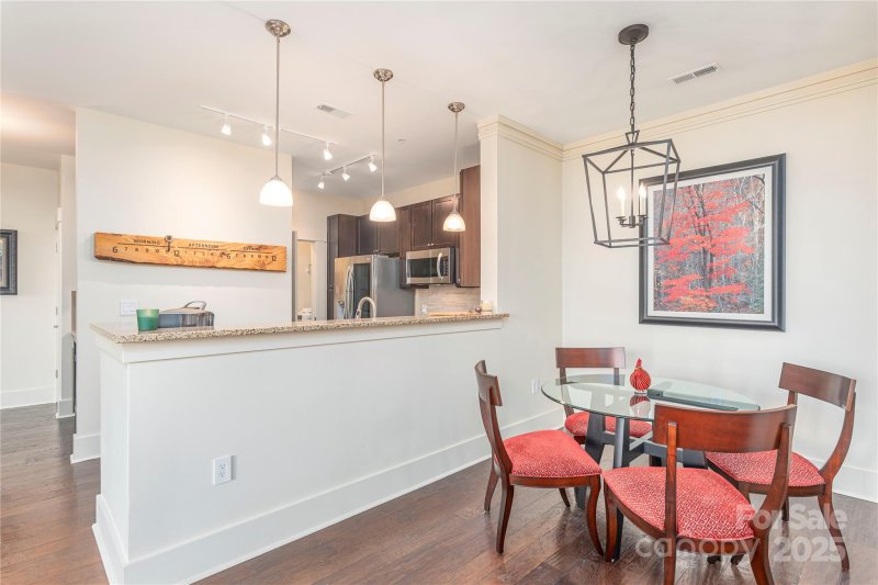 Property image 4 at 5 Farleigh Street, Asheville, NC 28803