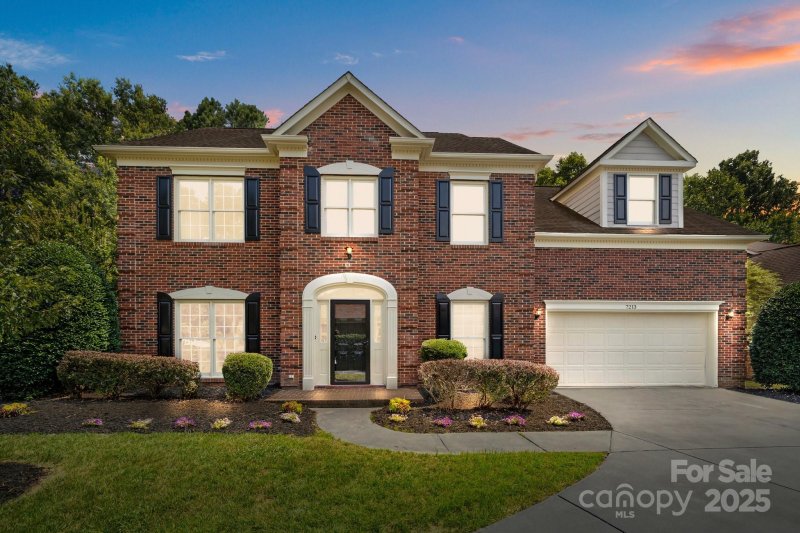 Pullengreen, Charlotte Community