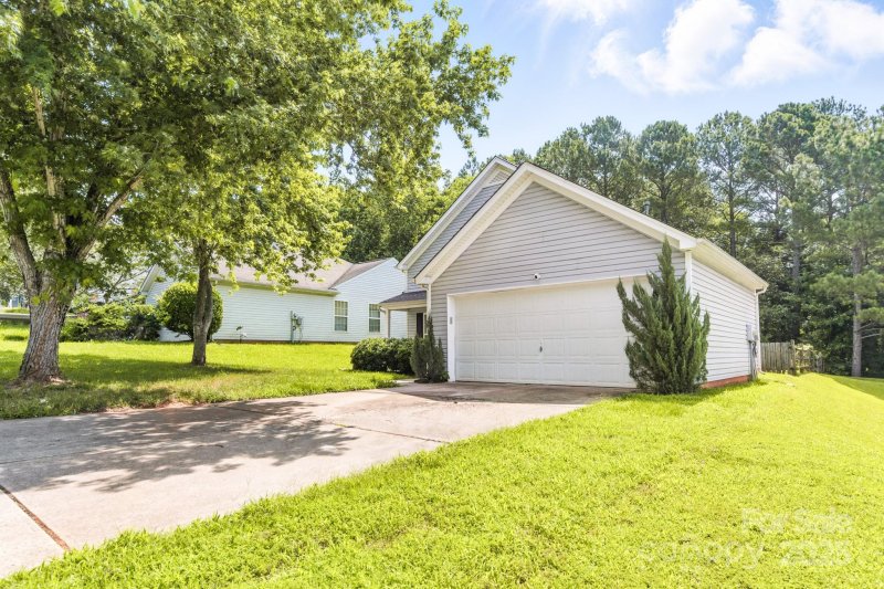 Property image 3 at 1515 Kingdom Way, Fort Mill, SC 29707