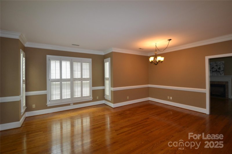 Property image 3 at 3621 Selwyn Farms Lane, Charlotte, NC 28209