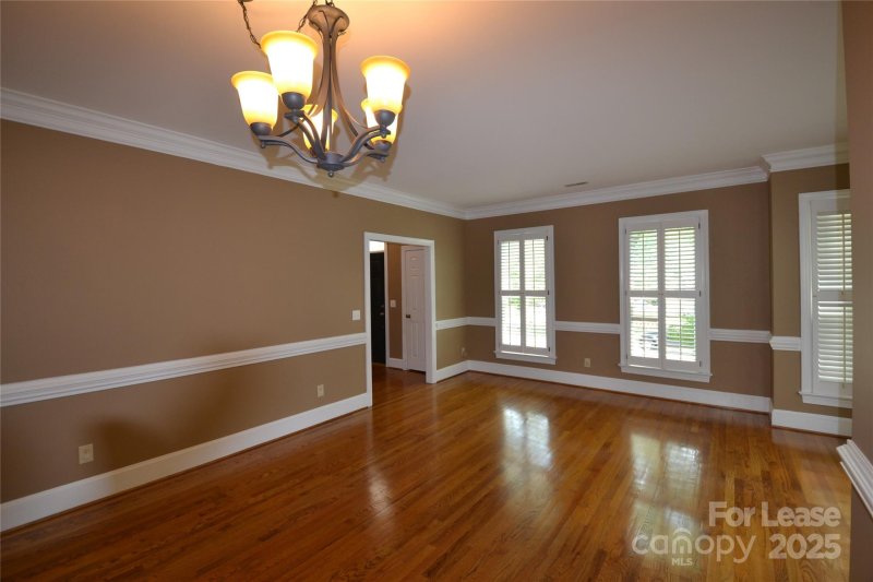 Property image 5 at 3621 Selwyn Farms Lane, Charlotte, NC 28209