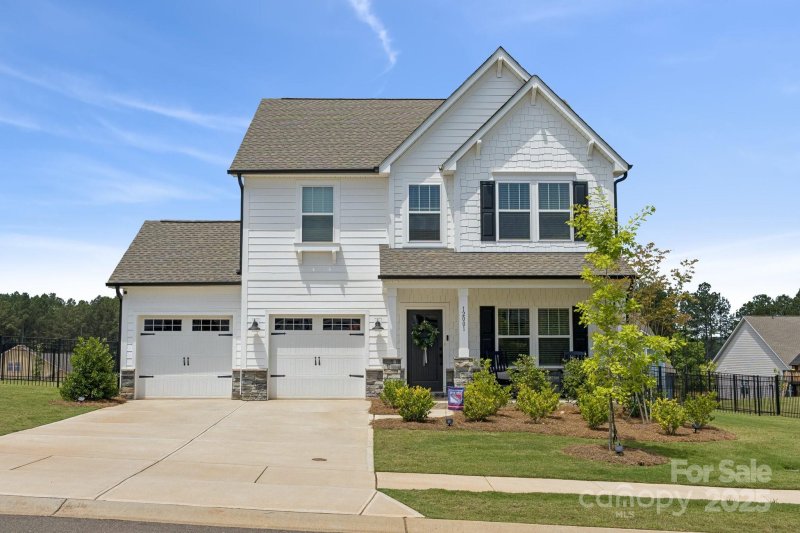 12001 Sam Snead Court