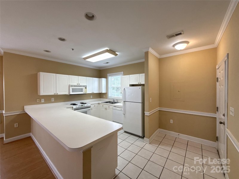 Property image 2 at 9068 Meadow Vista Road, Charlotte, NC 28213