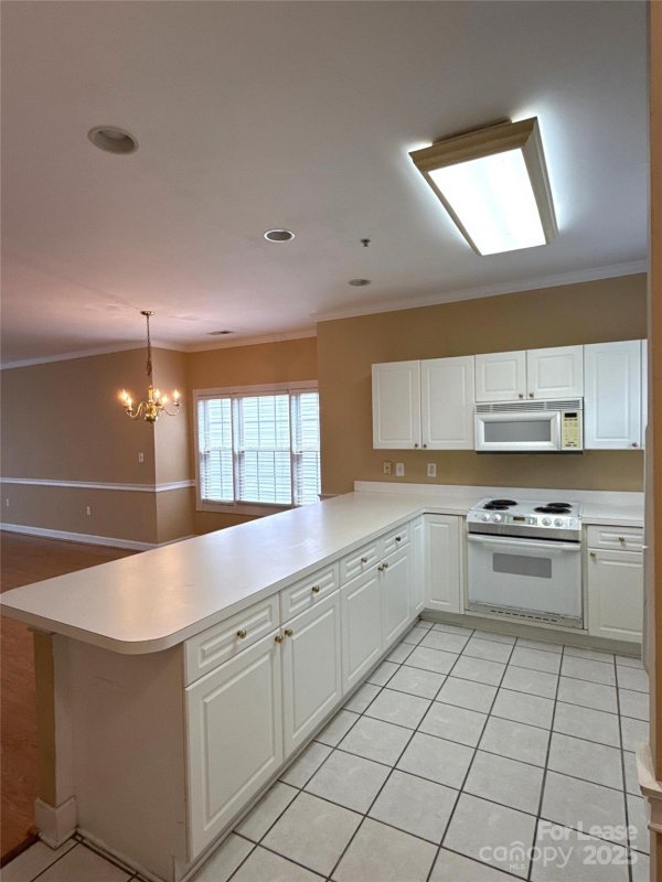 Property image 5 at 9068 Meadow Vista Road, Charlotte, NC 28213