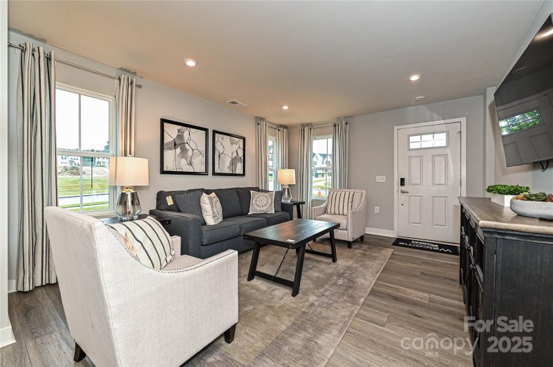 Property image 4 of 124 Kristin View Lane in Smith Village, Troutman, NC 28166