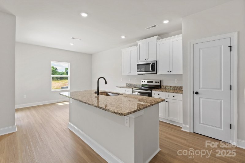 Property image 4 at 7129 Jerimoth Drive, Charlotte, NC 28215